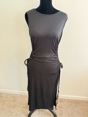 Elegant Black Sleeveless Dress